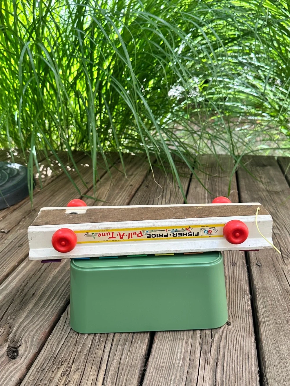 Vintage Fisher-Price Rainbow Xylophone Pull-A-Tune Retro Toy Model # 870